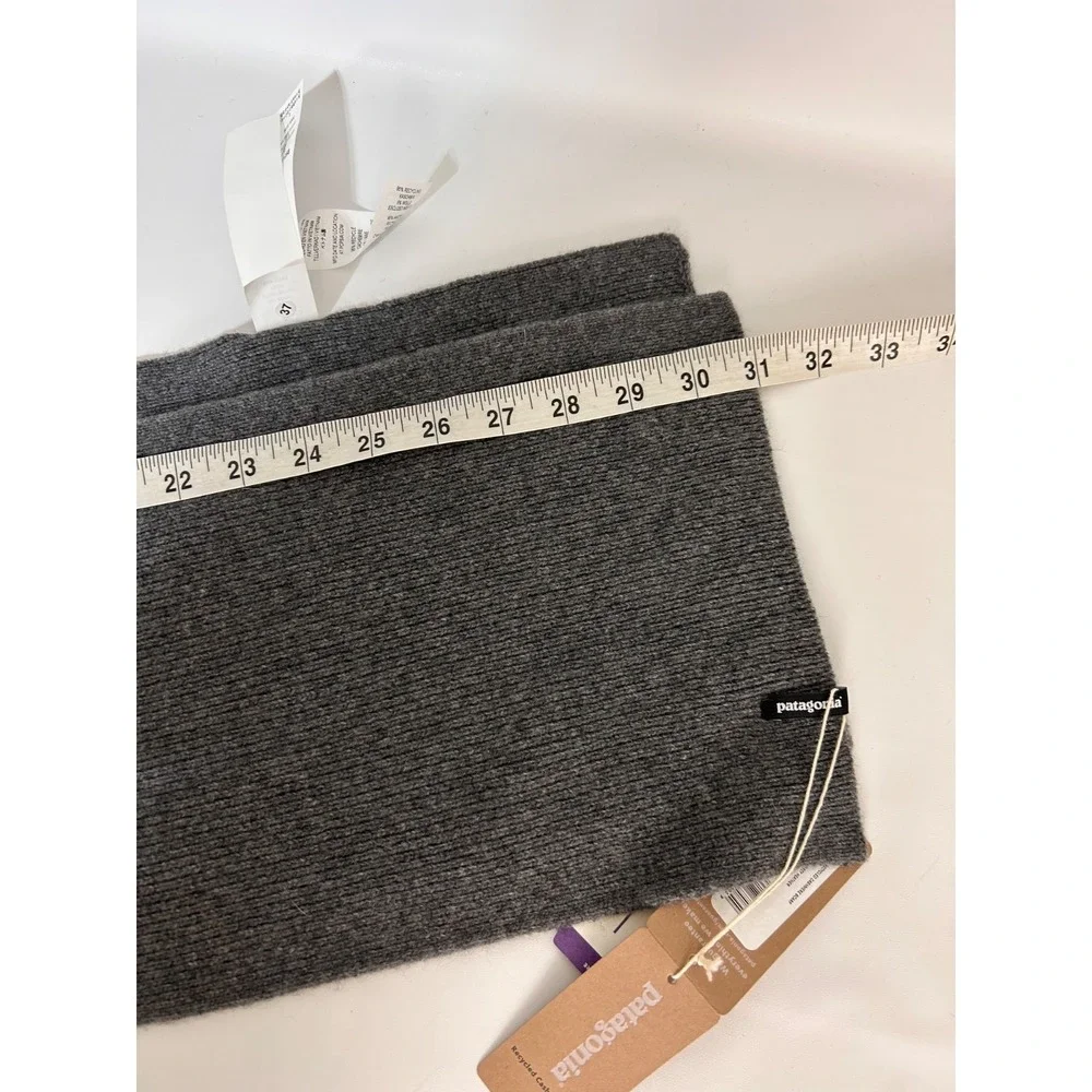 NWT $99 Patagonia Cashmere Wool Feather Soft Scarf Heather Gray 62X9 b2